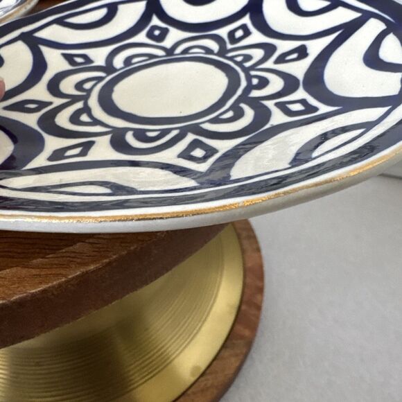 Set Of 2 Hand Painted 6.25” Blue And White Plate/Trinket Dishes Gold Rims - Picture 10 of 16